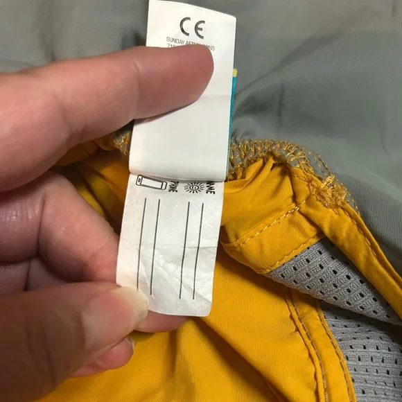 Sundry Vibrant Yellow and Soft Gray kids sun hat euc - Picture 9 of 9